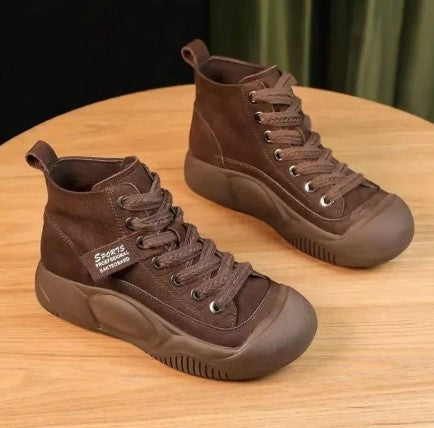 Botas de Cuero Genuino: La Combinación Perfecta de Estilo y Resistencia